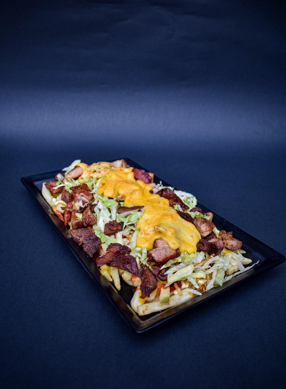 Salchipapa Clasica para Dos Personas - Menu La Mordida Fusa